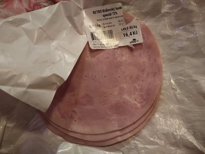 47) Pět koleček salámu