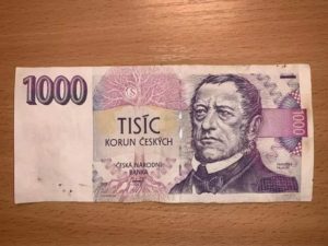 Platba kartou nebo penězma?